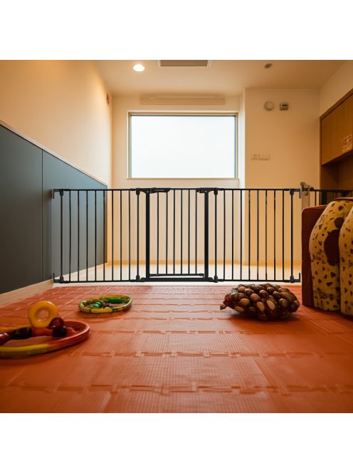 Dreambaby Discovery 3 biztonsági ajtórács 74,5-195 cm - fekete