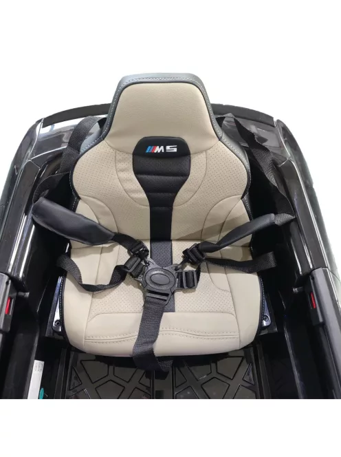 Chipolino BMW M5 elektromos autó - black leather