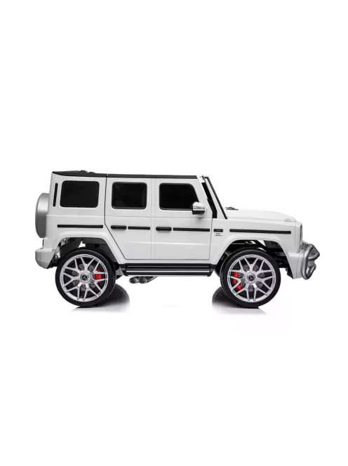 Chipolino Mercedes AMG G63 elektromos autó 2 üléssel - white leather