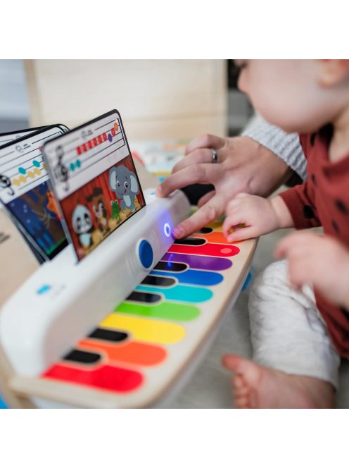 BABY EINSTEIN Fa zenélő játék zongora Together in Tune Piano™ Connected Magic Touch™ HAPE 12hó+