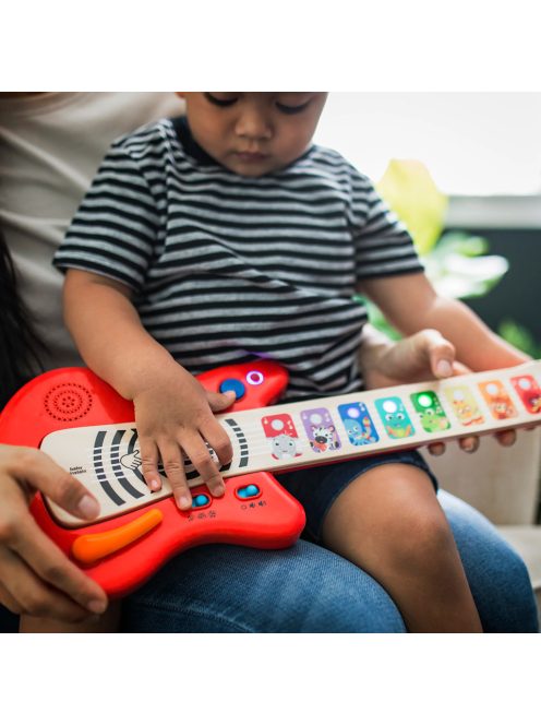 BABY EINSTEIN Fa zenélő játék gitár Together in Tune Guitar™ Connected Magic Touch™ HAPE 6hó+