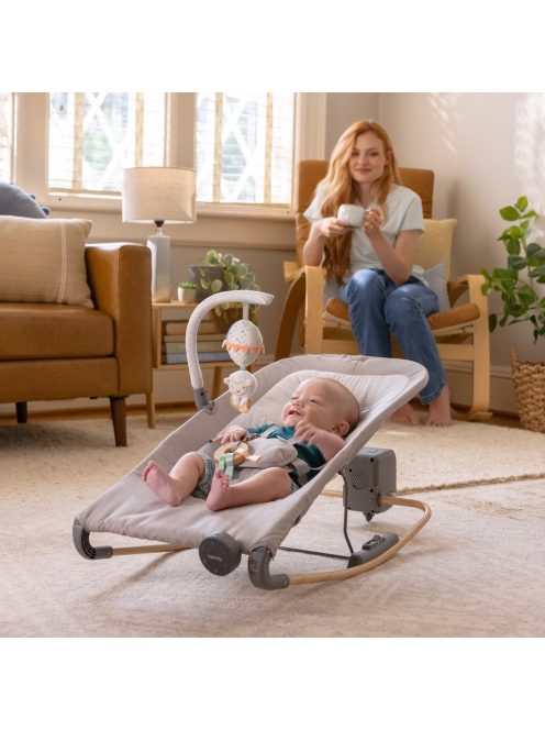 INGENUITY Masszázs vibráló hintaszék melódiával Soulful Skies™ 0m+ 9kg-ig