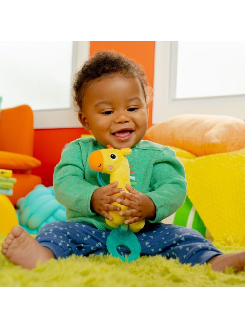 Bright Starts C-karikán játék dallamokkal, Tug Tunes™, zsiráf, 0 hó+