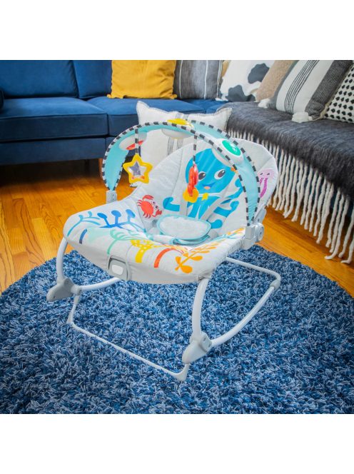 BABY EINSTEIN Zenélő rezgő pihenőszék Kick to It Opus 18kg-ig