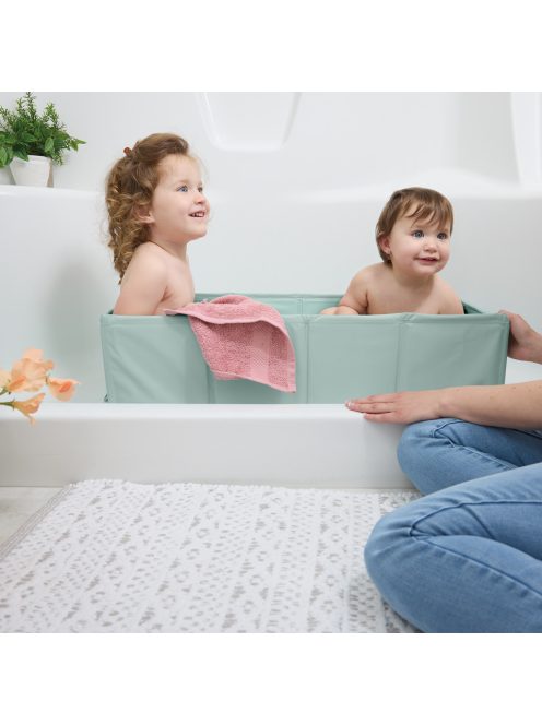 INGENUITY TuckAway™ összecsukható kád 12 hónapos kortól