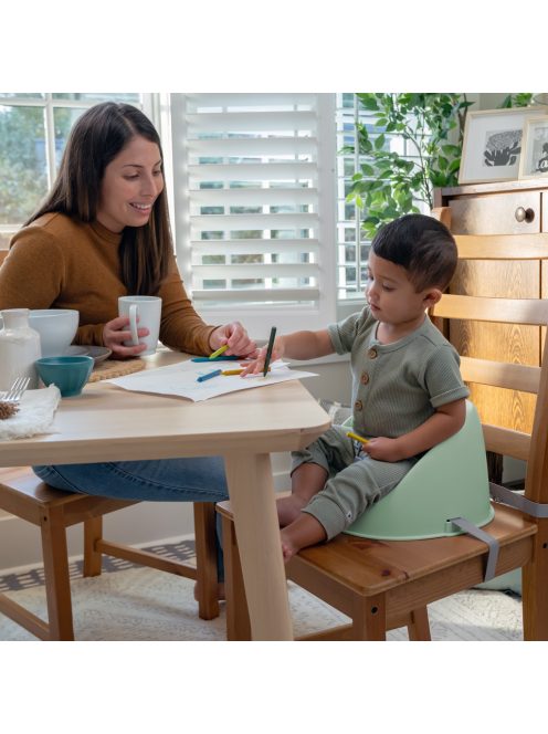 INGENUITY My Spot™ Green 6m+ etetőszék ülésmagasító, 15 kg-ig