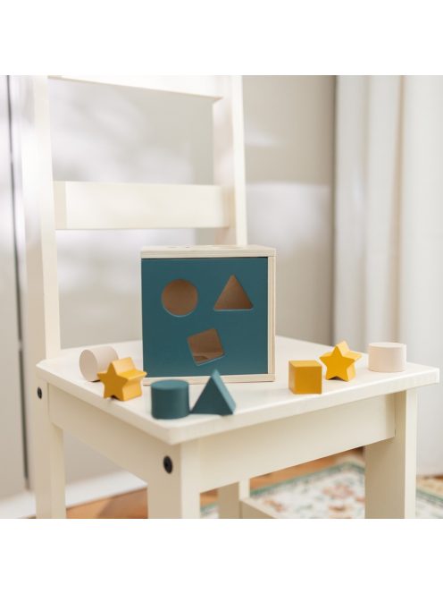 Petite&Mars Fa formaválogató játék Gravity Wood of Mars 12hó+ - Cosmic Blue