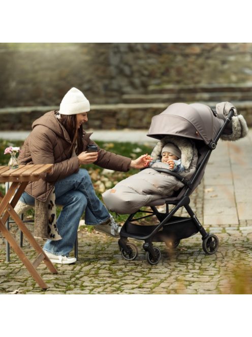 Petite&Mars Sport babakocsi Zip Creamy Cocoa