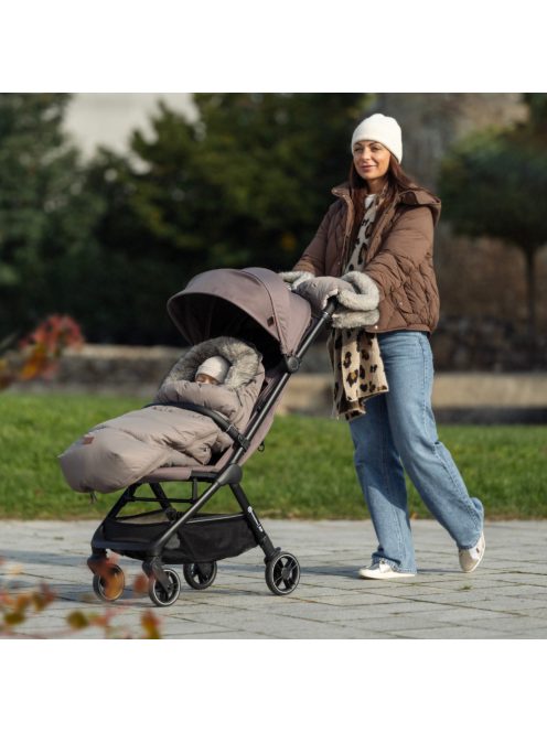 Petite&Mars Sport babakocsi Zip Smoky Anthracite