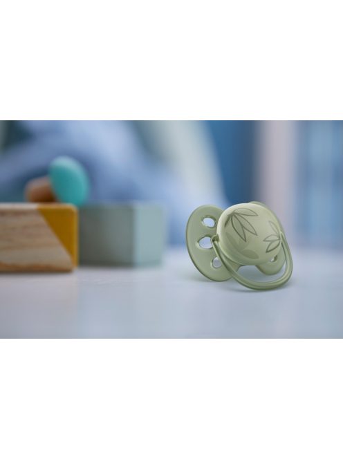 Avent SCF092/02 Ultrasoft premium, zöld játszócumi, 0-6 hó, 1 db