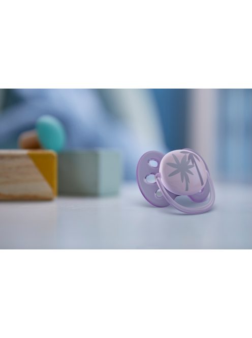 Avent SCF092/03 Ultrasoft premium, lila játszócumi, 0-6 hó, 1 db