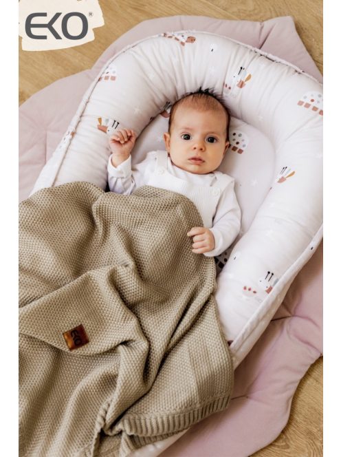 EKO Kétoldalas pamut babafészek Méhek Csillagok 90x60 cm - Bézs