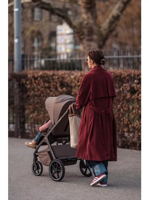 EASYWALKER Kombinált babakocsi Zoey Chestnut Brown + CYBEX Aton B2 i-Size + bázis