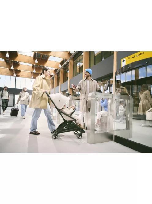 EASYWALKER Babakocsi szett 4 az 1-ben Rockey S + CYBEX Aton B2 i-Size + bázis - Pure Black