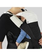 Chicco Hip Seat bébihordozó merev csípőülőkével születéstől 15 kg-ig Pirate Black