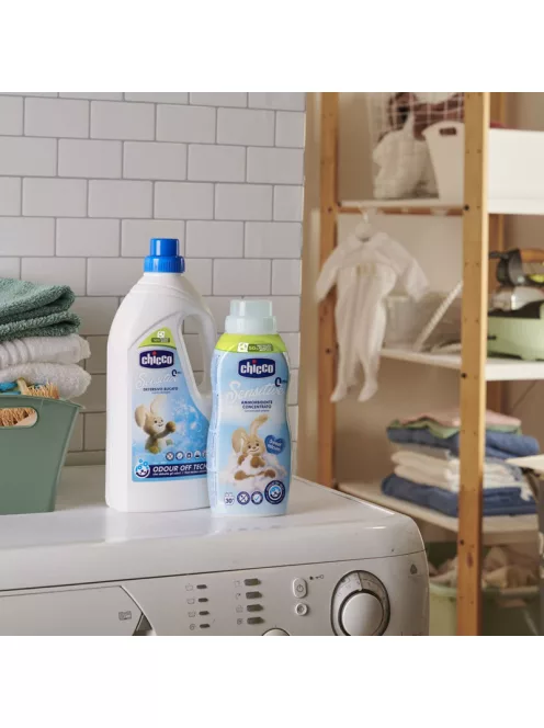 Chicco Öblítő babapúder illattal 750 ml Sensitive - púder kék