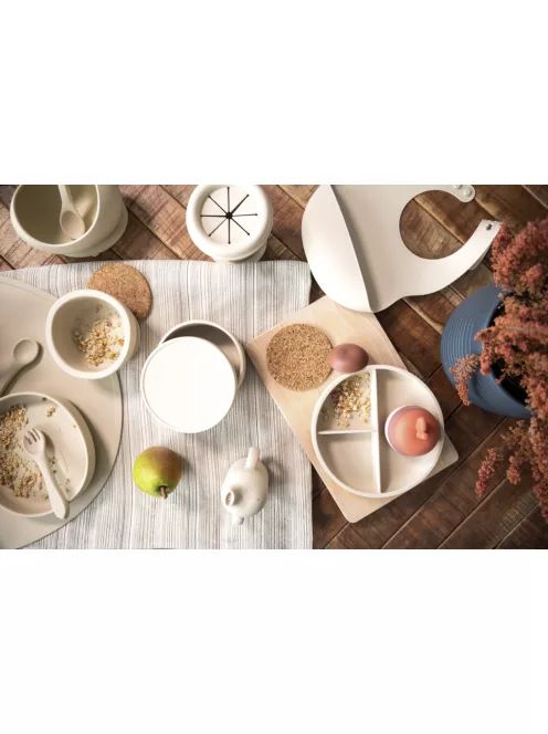 Zopa Szilikon összehajtható snackdoboz tapadókoronggal - bézs Sand Beige