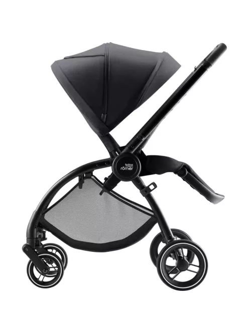 Britax Römer Rio Comfort Plus Core Set STYLE 4in1 (Rio babakocsi + mózeskosár + Baby-Safe Core babahordozó + Core bázis) Carbon Black