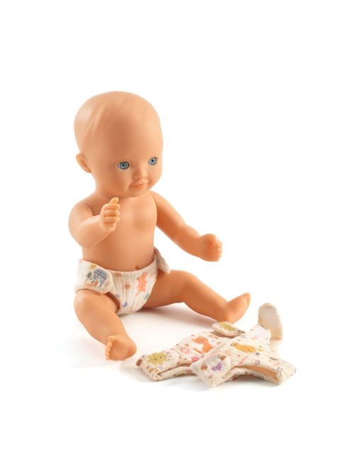 Djeco: Pomea Játékbaba kiegészítő, tisztálkodás - Baba pelenkázás - 3 nappies