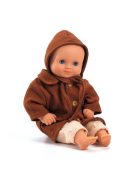 Djeco Játékbaba ruha - Őszi kabát sapkával, barna - Fall