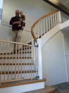 BabyDan Magas biztonsági kapu lépcsőhöz Mona fa 65-110 cm