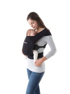 Ergobaby Embrace Hordozó: Pure Black / Fekete