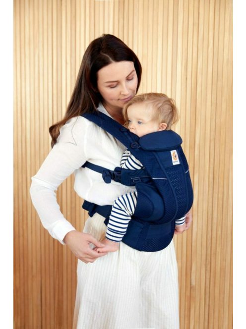 Ergobaby Omni Breeze Hordozó: Midnight Blue / Kék