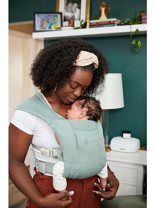 Ergobaby Embrace Hordozó Soft Air Mesh: Sage / Zsálya zöld