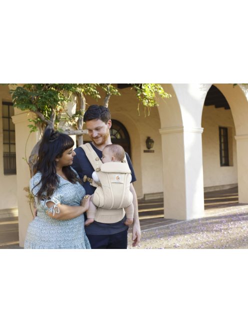 Ergobaby Omni Breeze Hordozó: Natural Beige / Bézs