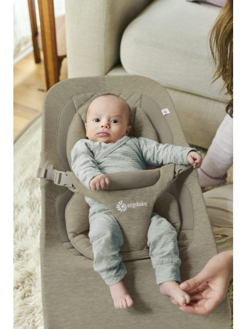 Ergobaby Evolve 3 in 1 Pihenőszék - Soft Olive / Olivazöld