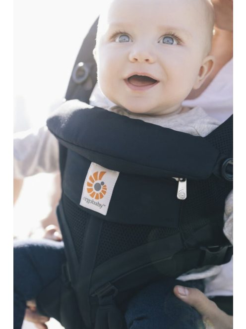 Ergobaby Omni 360 Cool Air Mesh Hordozó: - Pearl Grey / Gyöngy szürke