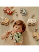 Little Dutch Betonkeverő autó figurával