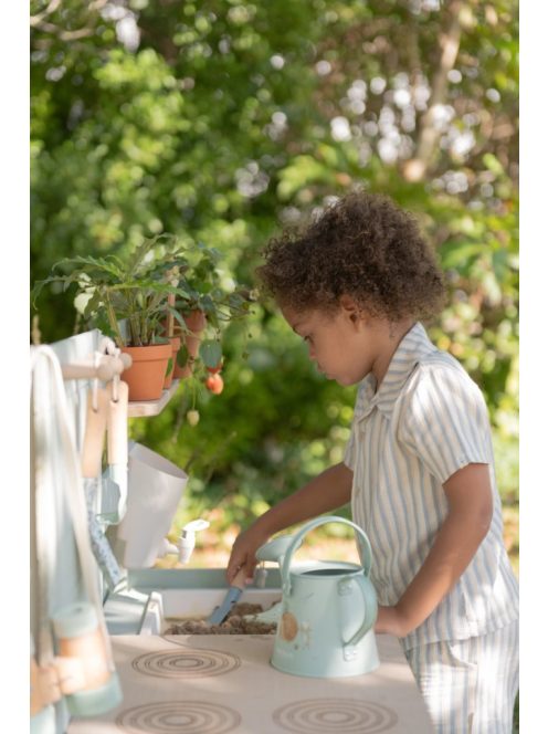 Little Dutch fa kerti gyerek konyha