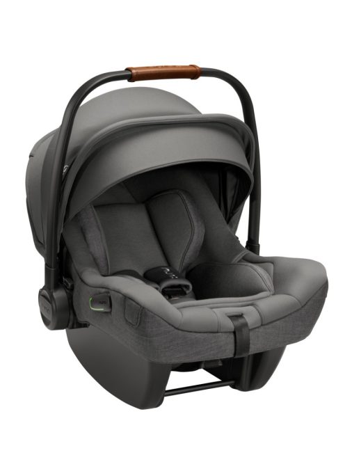 Nuna Demi Grow Bundle set Riveted